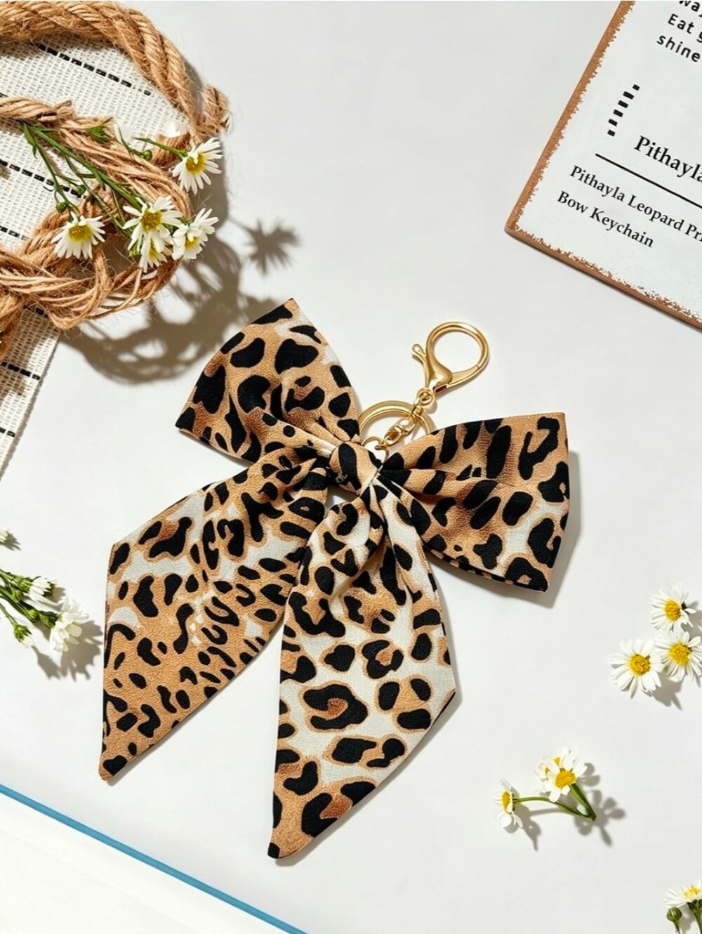 Leopard Bow Charm Keychain - Picture 4 of 5